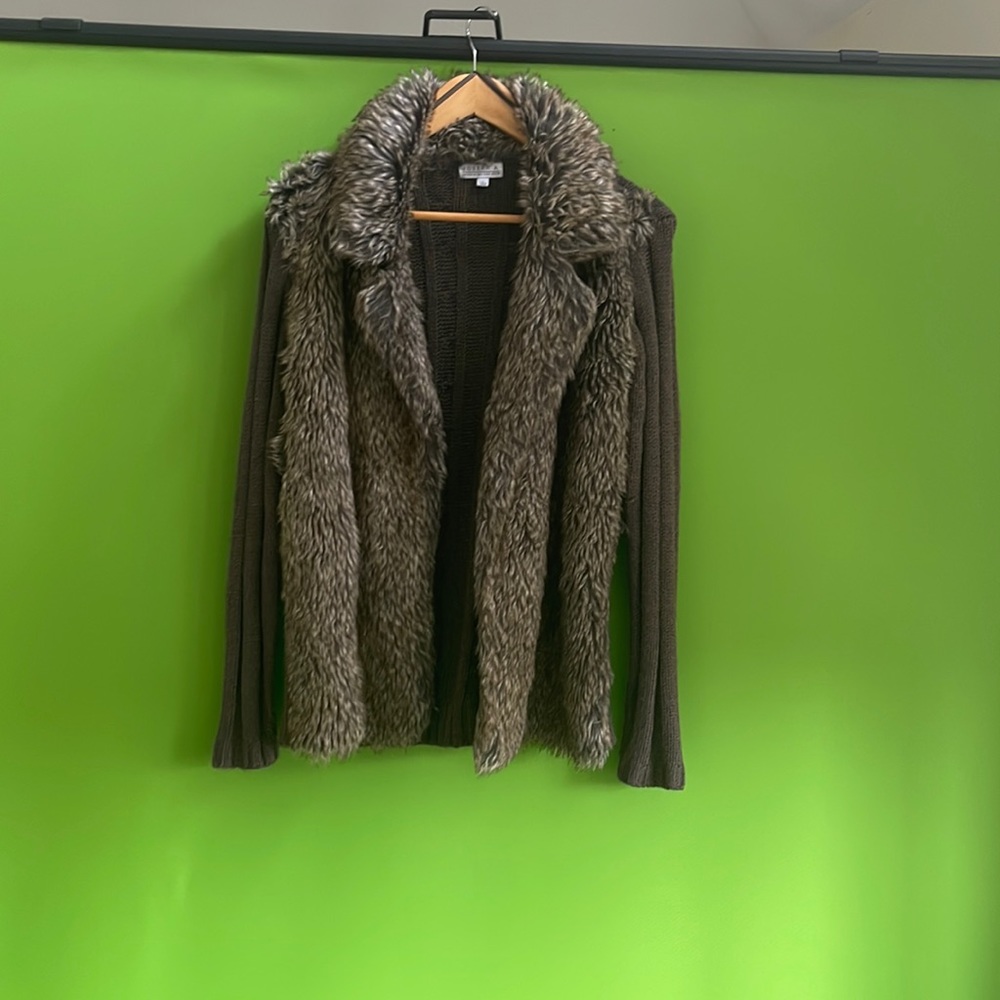 Women’s Sweater